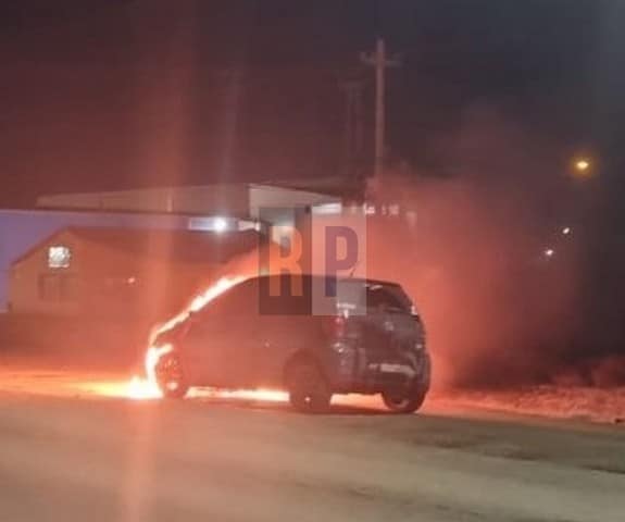 Un auto se incendió en la ruta de Río Grande durante la madrugada
