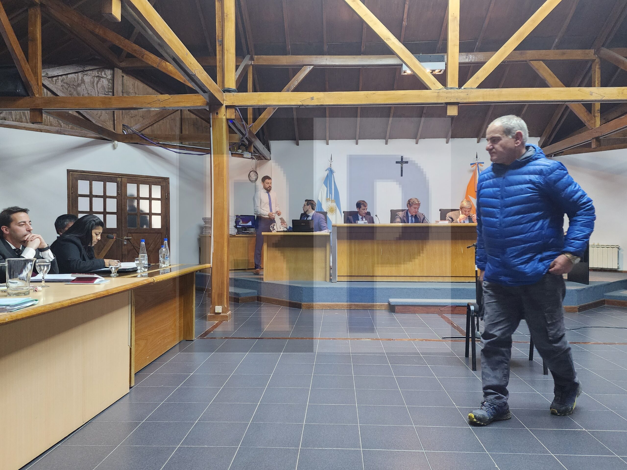 Arana declaró que se vendían lugares en el listado y cobró por 7 a 9 viviendas de las que llevó el dinero a la casa de Carlos Córdoba