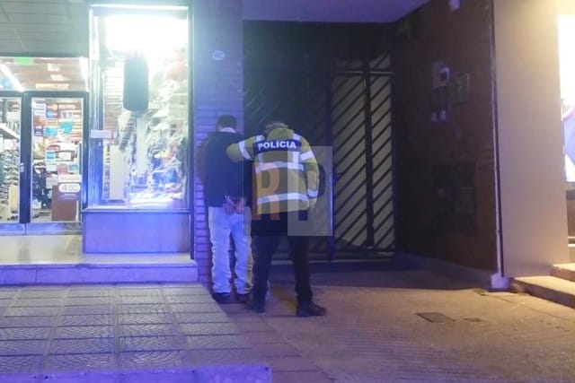 Incorregible: fue excarcelado y en menos de una hora volvió a ser detenido hurtando un perfume de una farmacia